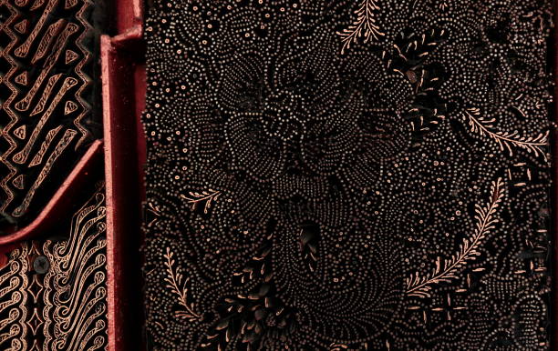 Sejarah Batik Cap di Indonesia dan Cara Pembuatannya istockphoto 1159971308 612x612 1