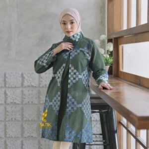 Tips Memilih Batik untuk Pria dan Wanita model batik yang sesuai untuk wanita