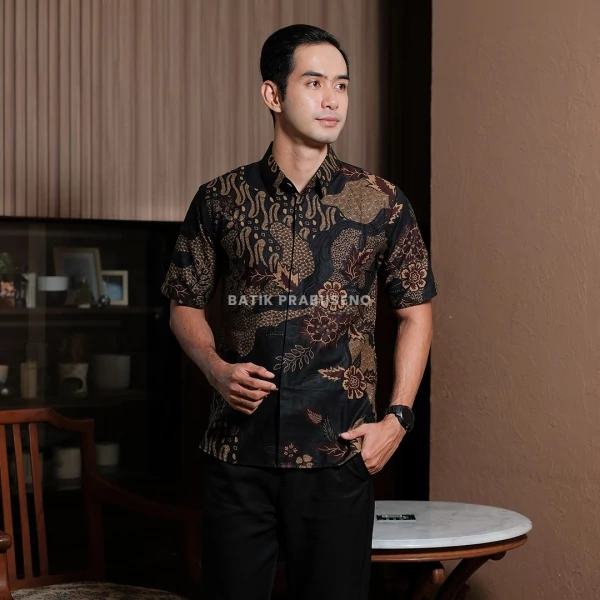Rekomendasi Batik Prabuseno yang Nyaman Dipakai image 9