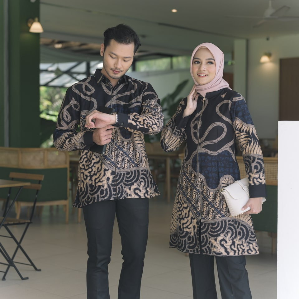 Rekomendasi Model Batik Acara Casual
