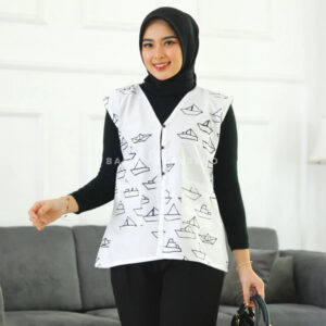 15 Inspirasi Outfit Hari Batik Nasional 2026 untuk Pria dan Wanita batik sebagai outer wanita