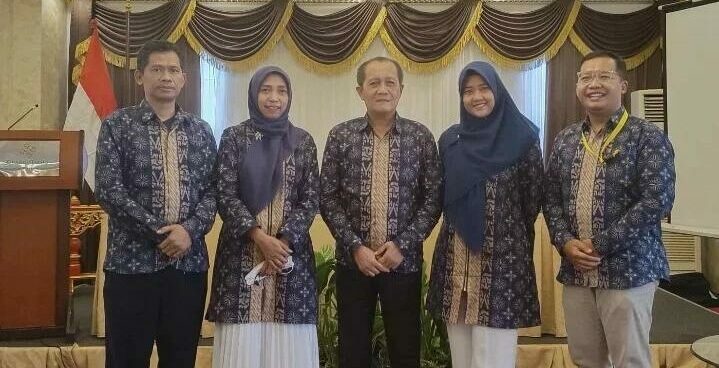 Batik Seragam